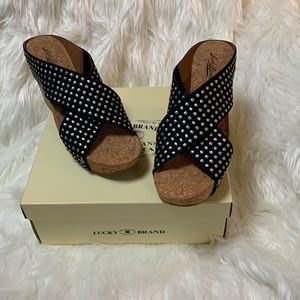 Lucky brand wedge sandal